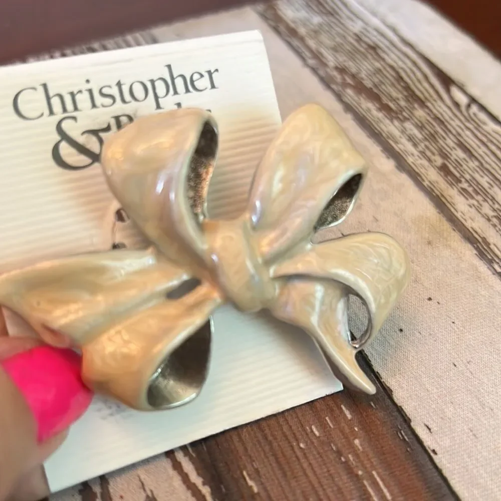 Christopher Banks Ivory Enamel Bow Pin